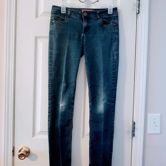 Vintage Glo Skinny Jeans- So perfect! - Picture 2 of 12